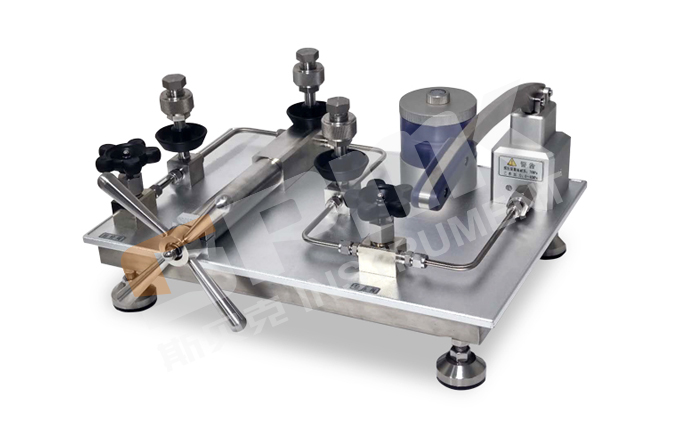 SPMK990S水介質高壓壓力源